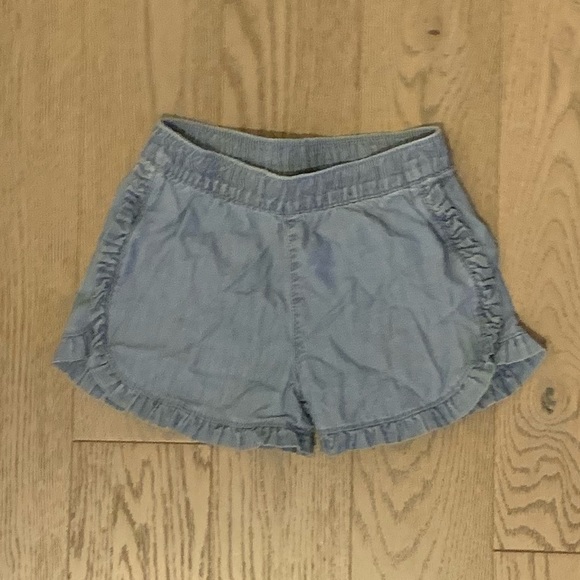 Ruffled denim shorts - Picture 1 of 4